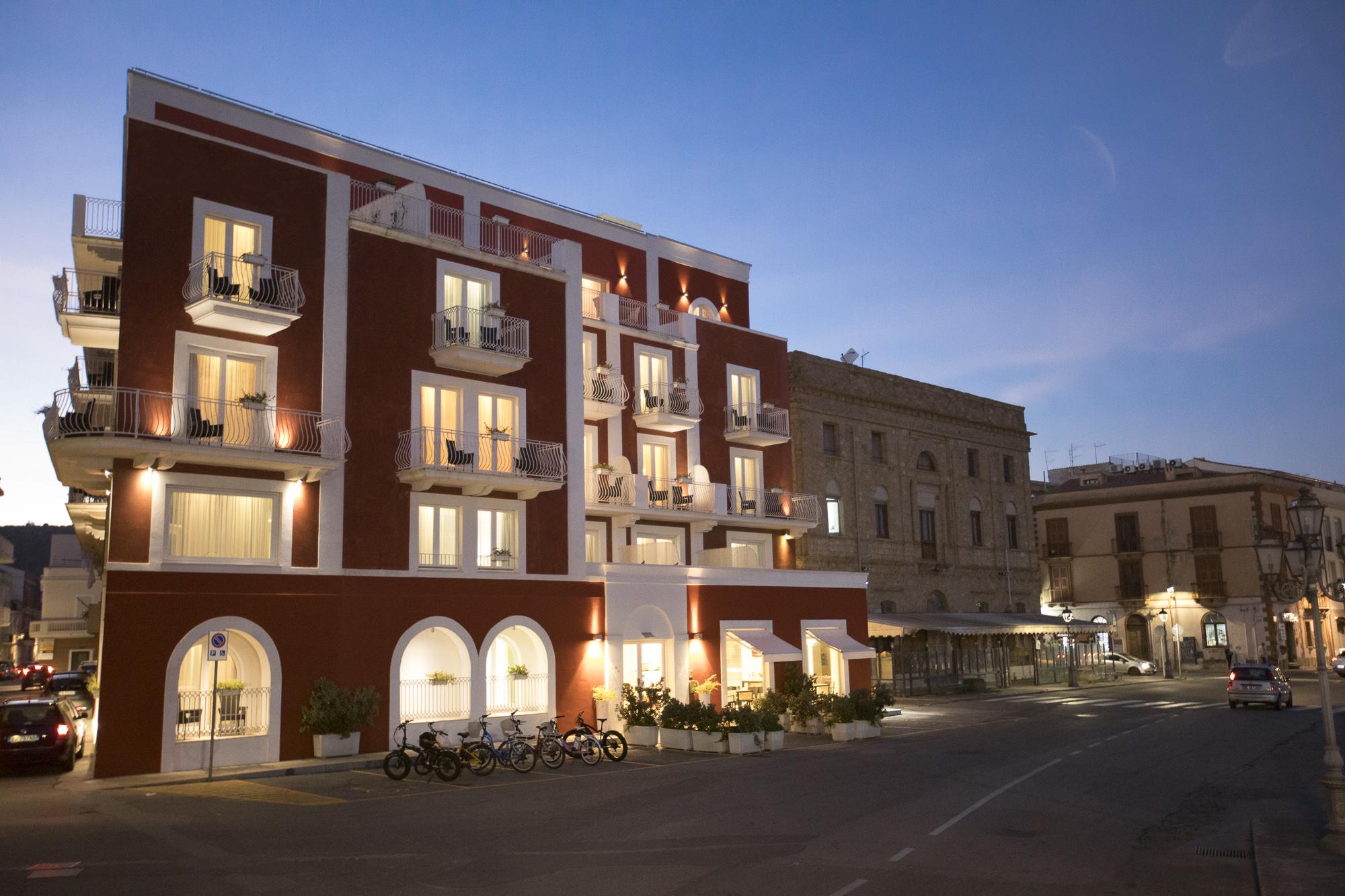 Lu' Hotel Riviera Carloforte  Exteriör bild